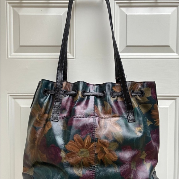 Patricia Nash Drawstring Shoulder Handbag (Peruvian Painting) Pattern - Picture 2 of 14
